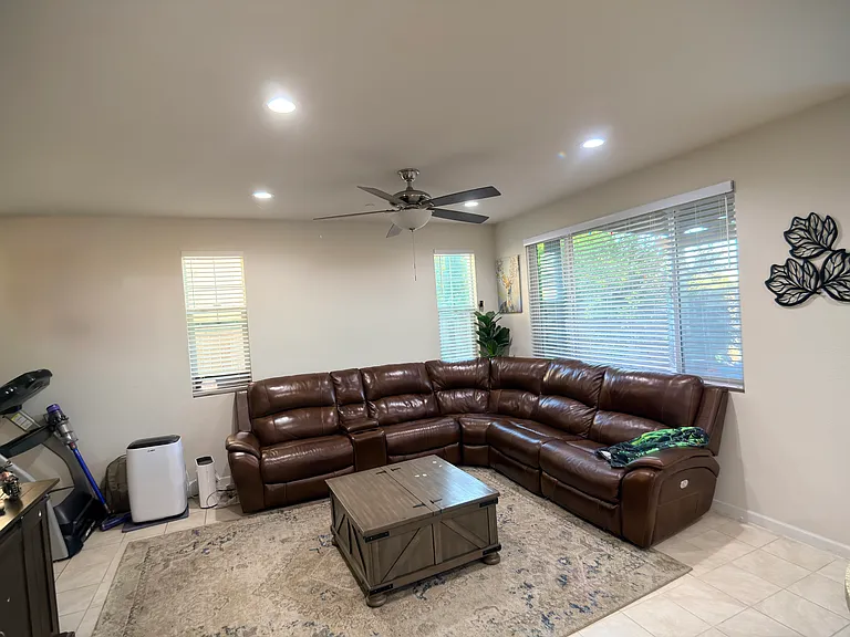 1547 S Oliveira Dr — Photo 9
