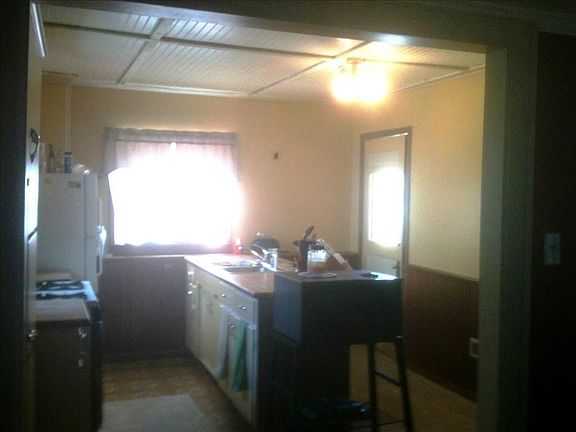 2nd image of 217 1/2 S Park St