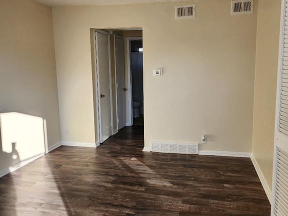 3rd image of 350 N 35th St APT 1