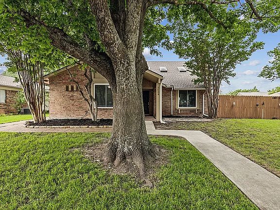 2nd image of 2509 Trailridge Dr
