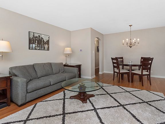 4th image of 7840 Crawford Ave