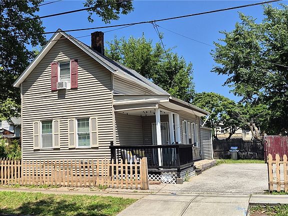 2nd image of 3026 Erin Ave