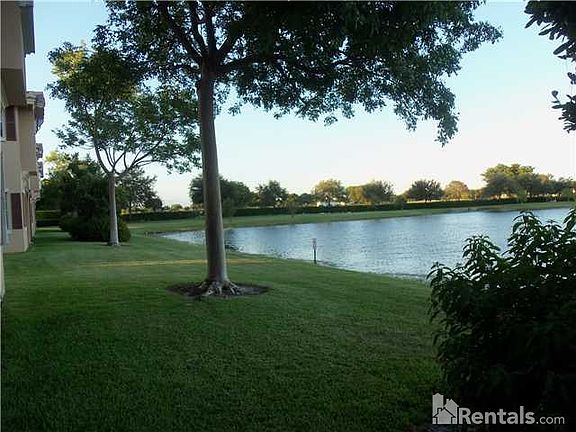 4th image of 3528 Parkside Dr