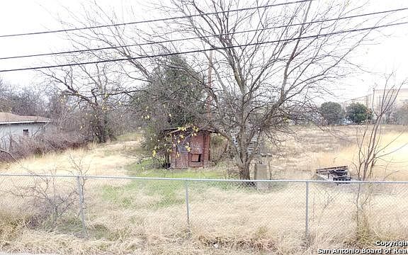 2nd image of 124 Jasmine Ln