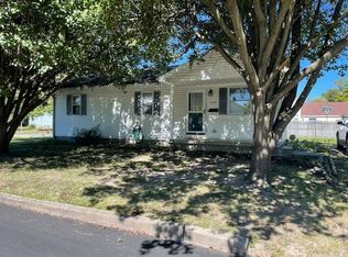 208 W Ash St, Robinson, IL 62454