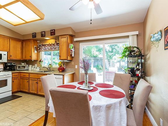 5th image of 8153 San Remo Way