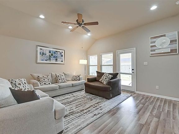 3rd image of 19511 Sundance Edge Ct