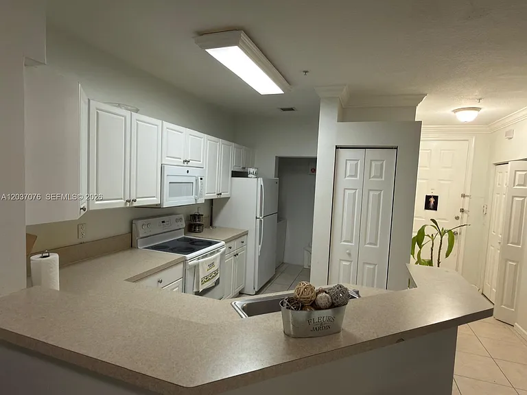 4508 SW 160th Ave #716 — Photo 7