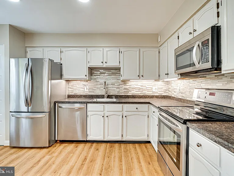 5708 Heritage Crossing Ct — Photo 9