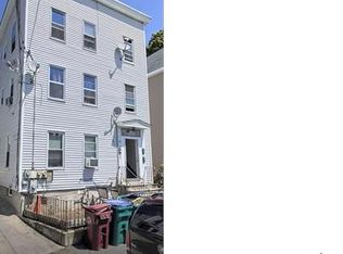 19 Butterfield St APT 2, Lowell, MA 01854