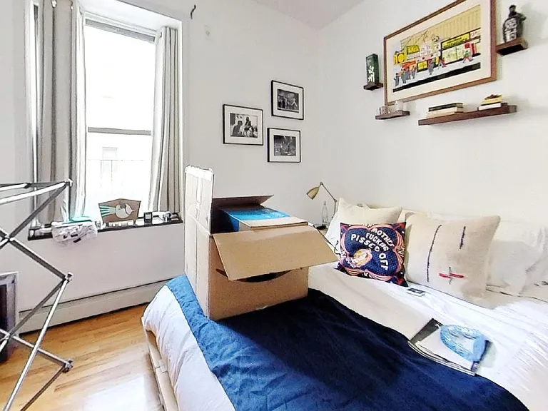 207 2nd Ave #2R — Photo 8