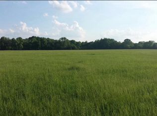 575 N Dousman Rd, Oconomowoc, WI 53066