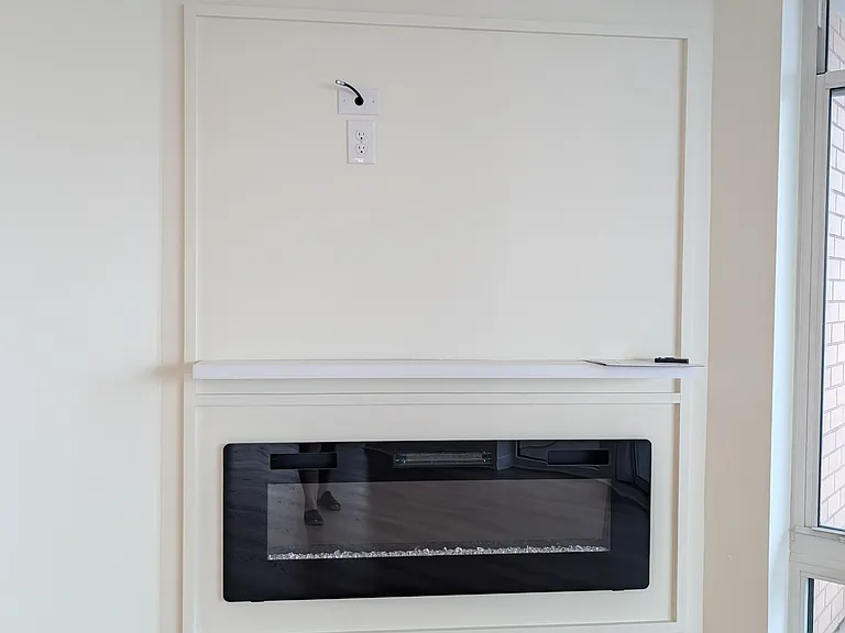 Gas fireplace in livingroom