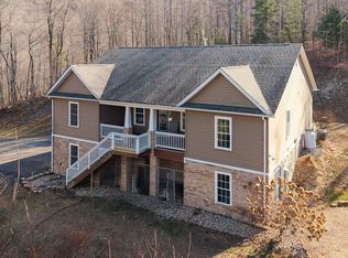 467 Reeds Gap Rd, Lyndhurst, VA 22952