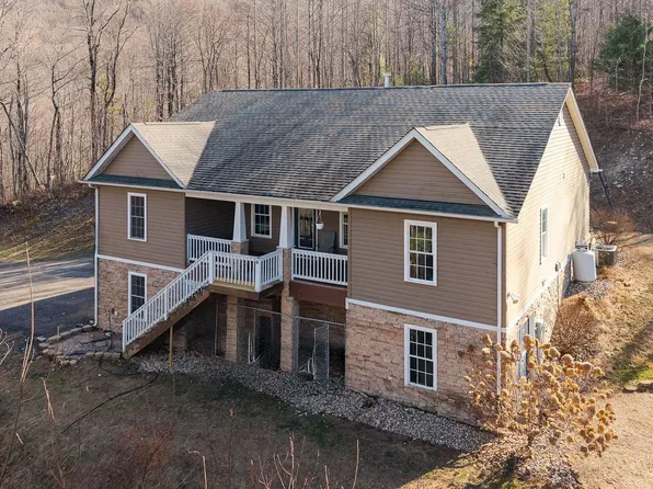 467 Reeds Gap Rd, Lyndhurst, VA 22952