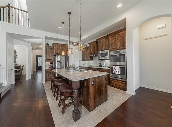 5th image of 5508 Grove Cove Dr