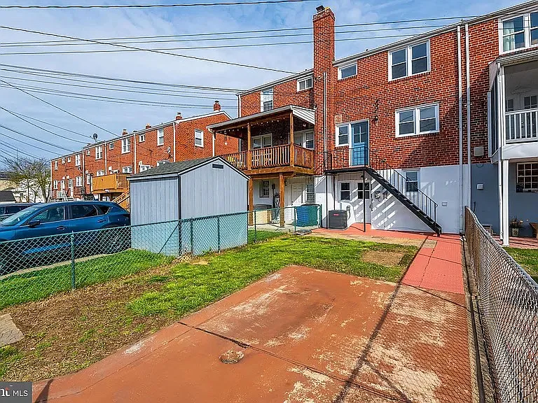 4905 Wilkens Ave — Photo 26