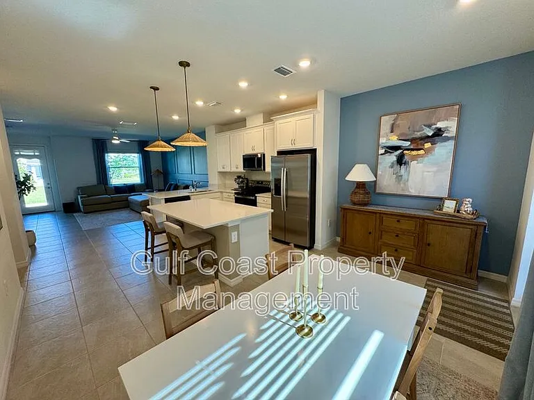 1908 Swivel Ln — Photo 3