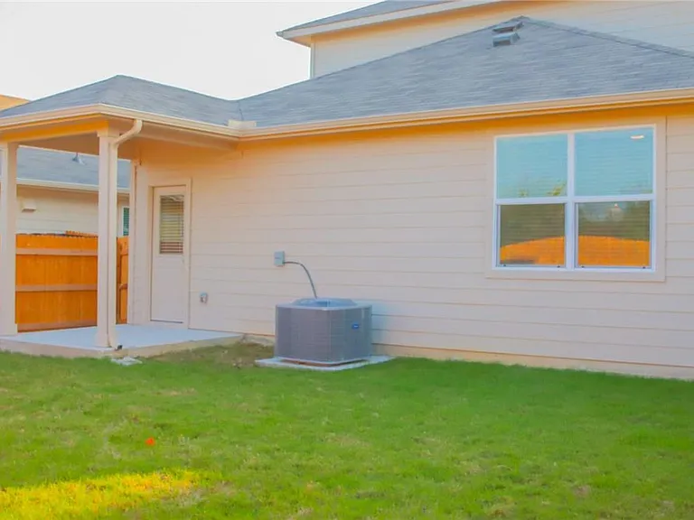 14015 Macquarie Dr — Photo 31