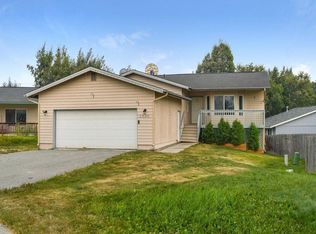 2320 Leopard Cir, Anchorage, AK 99502