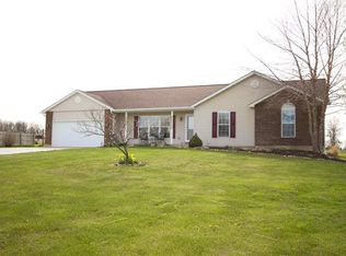 250 Victory Ct, Moscow Mills, MO 63362