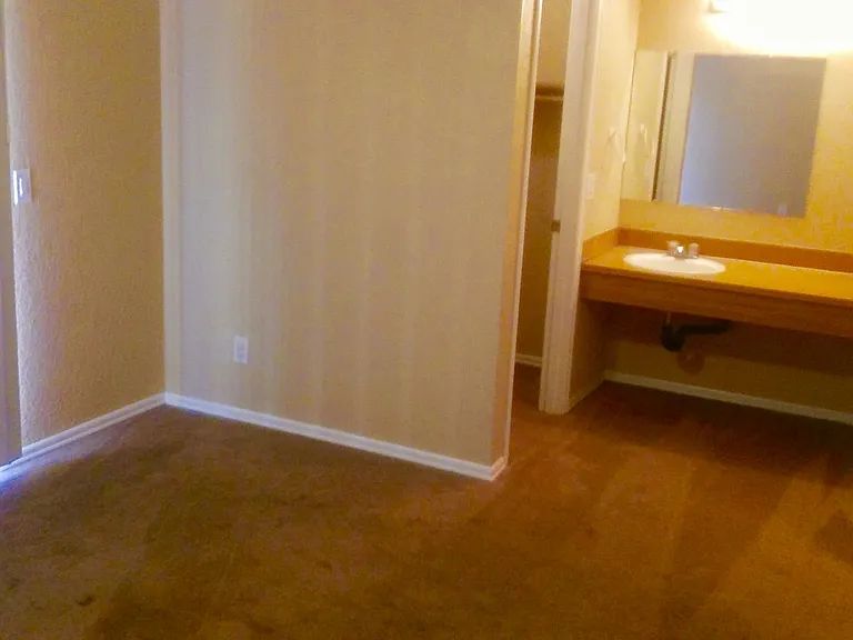 Grand Terrace — Photo 14