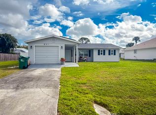 821 Barber St, Sebastian, FL 32958