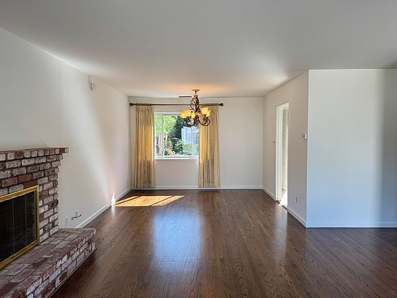 4th image of 1528 Madeira Dr