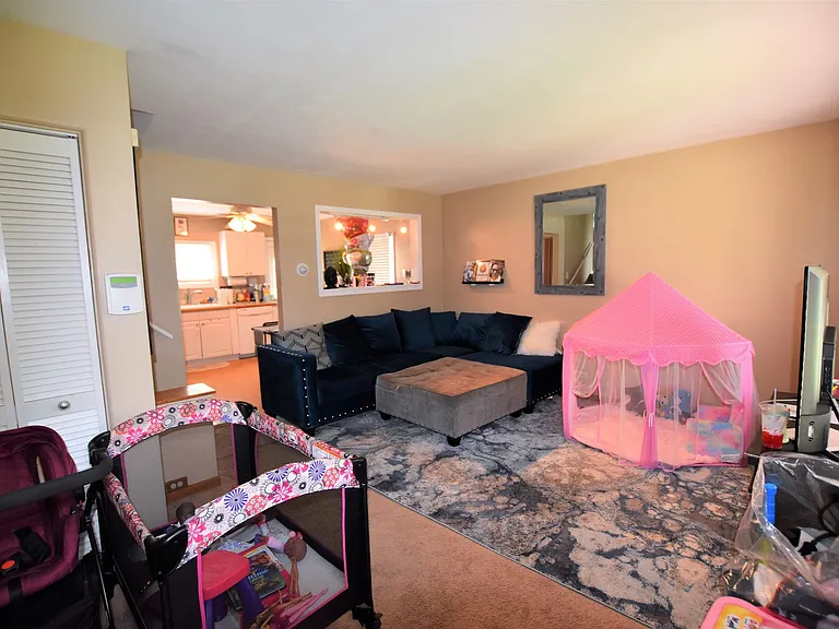 235 W Hickory Rd — Photo 29