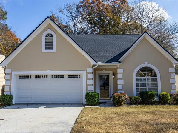 1024 Oakwood Chase Cir, Stone Mountain, GA 30083