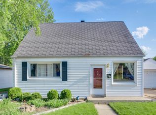 811 Manistique Ave, South Milwaukee, WI 53172