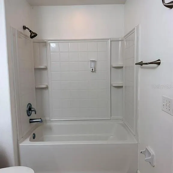 2962 Rodrick Cir — Photo 32