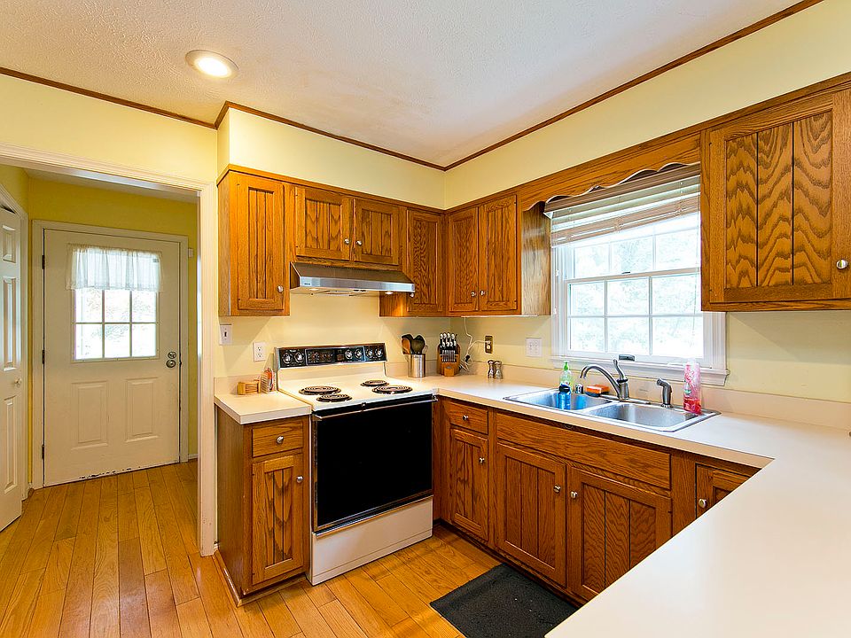 1st image of 2602 Windwood Dr