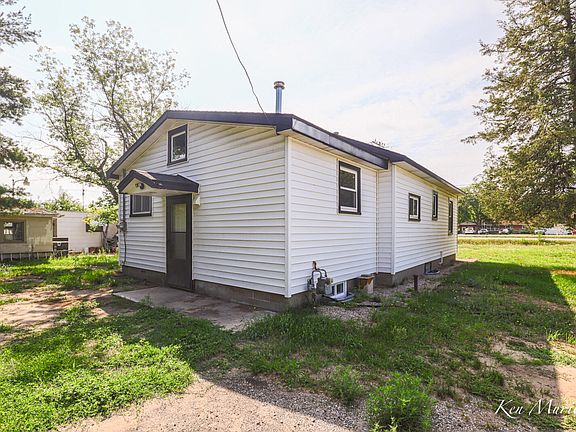 4th image of 4622 E Apple Ave