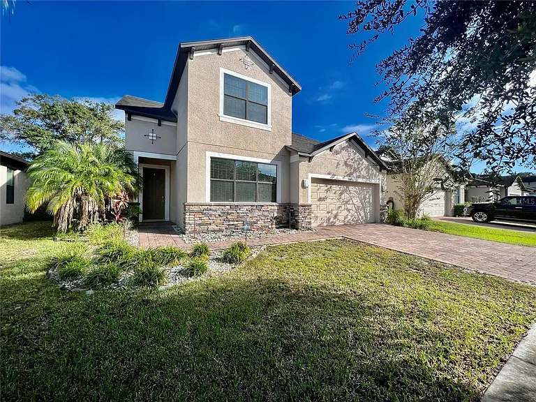 10007 Leyburn Ct — Photo 1