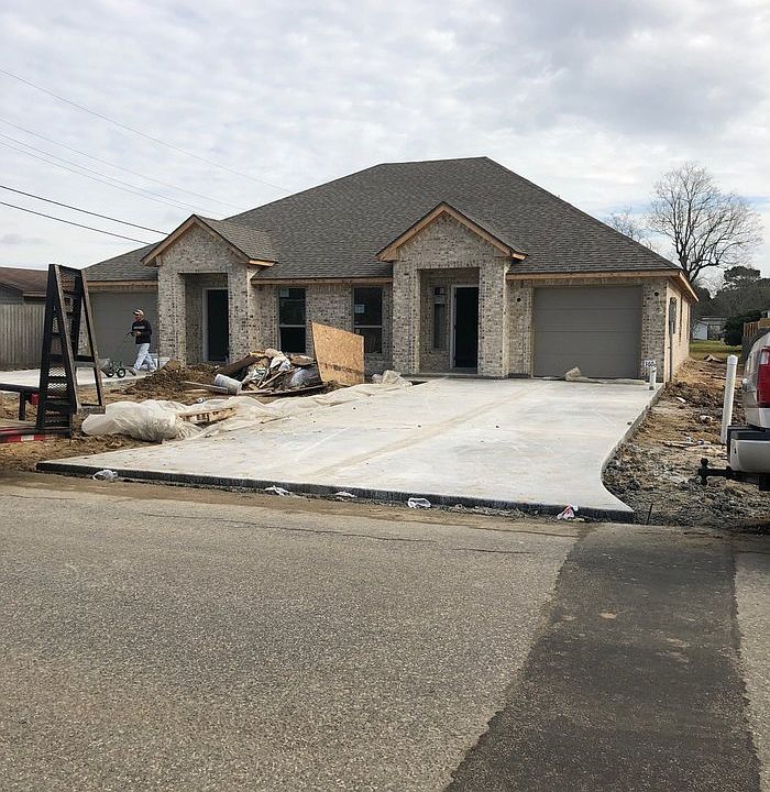 1st image of 3324 Nederland Ave