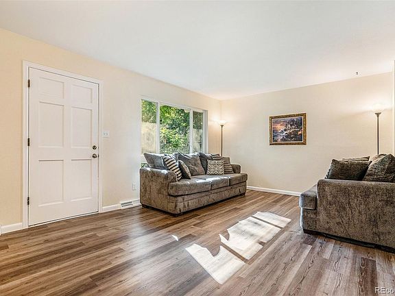 3rd image of 1169 S Monaco Parkway
