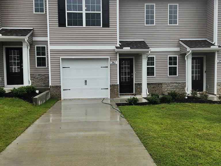 261 Dale Mires Ln — Photo 1