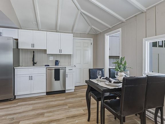 2nd image of 22 Knollwood Rd