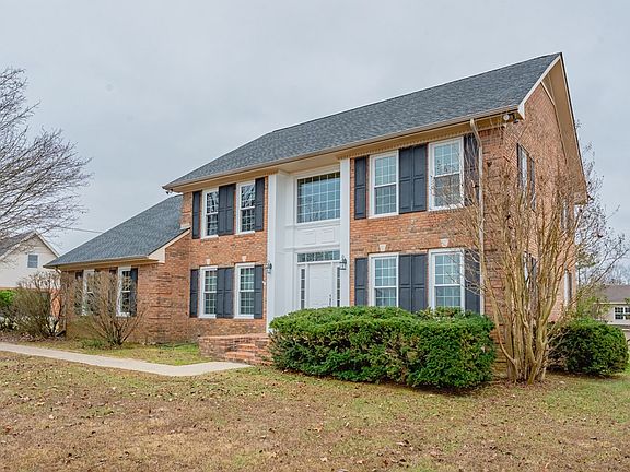 2nd image of 1225 College Dr