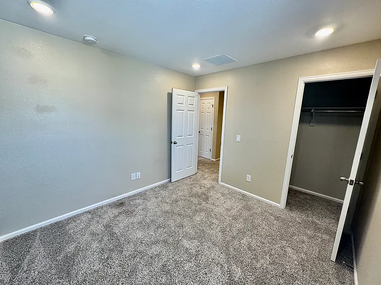 765 N Shawnee St — Photo 20