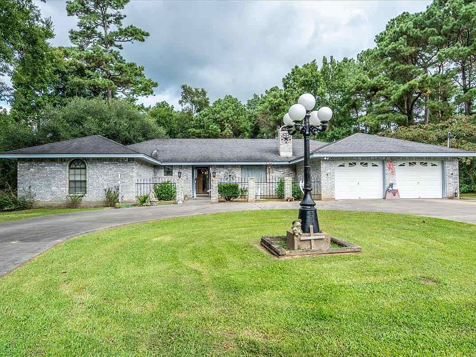 1st image of 4802 Green Brier Dr