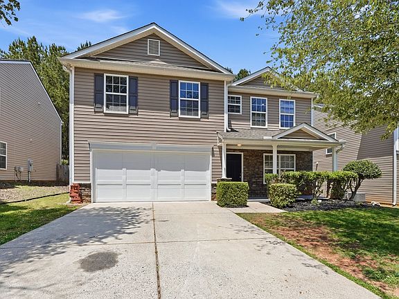 2nd image of 3050A Centerglen Ln