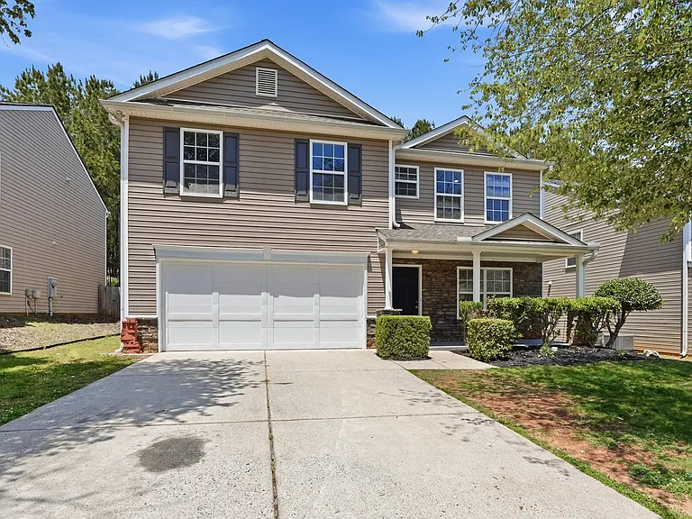 3050A Centerglen Ln — Photo 2