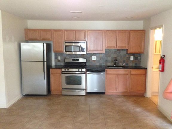Living Room/Kitchen