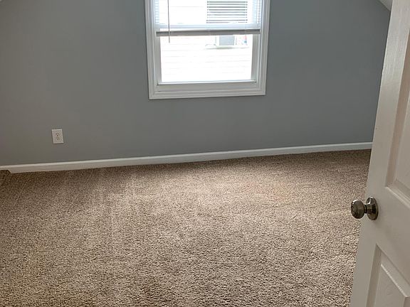 5th image of 2144 Hillside St