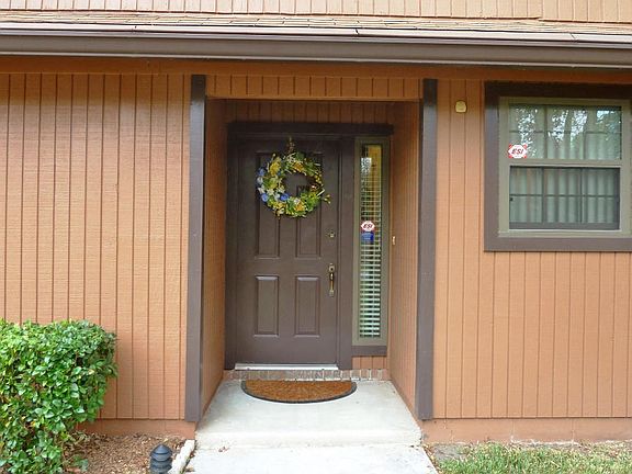 2nd image of 3125 Falconer Dr