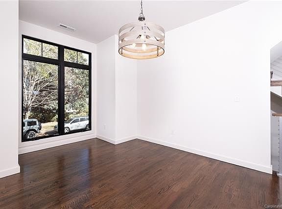 4th image of 456 E 33rd St #22