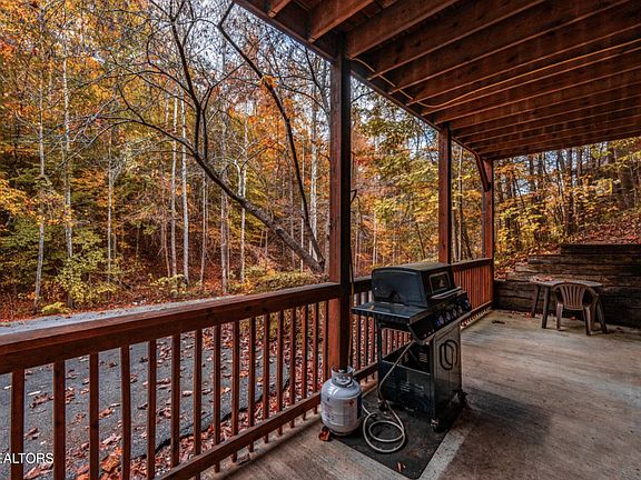 3rd image of 653 Eagles Boulevard Way