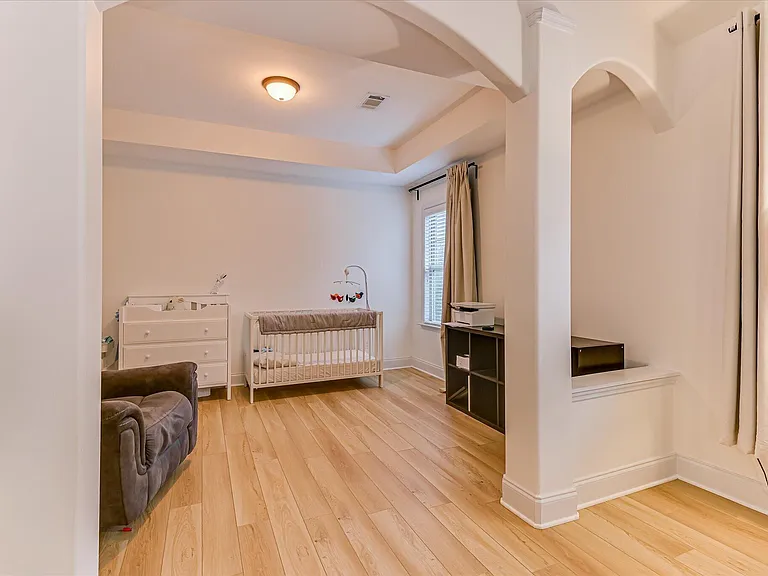 259 Wentworth Pl — Photo 28